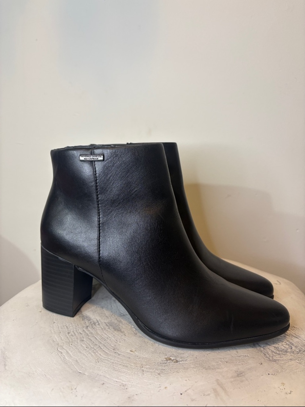 Black Leather Rockport Camdyn Waterproof Bootie 2.75” Block Heel Pointed Toe 8.5